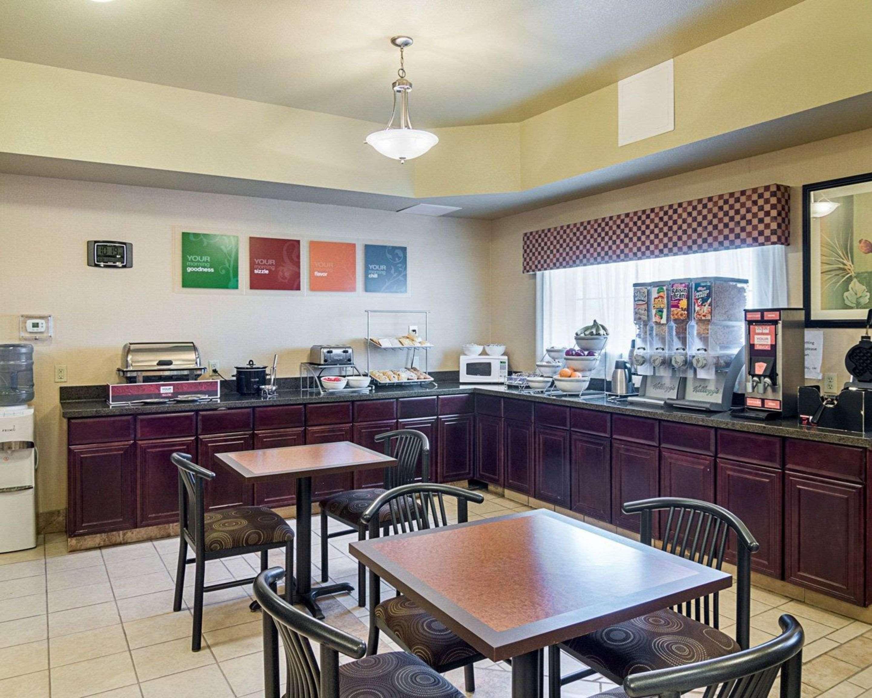 Comfort Inn I-20 Midland Stanton Esterno foto