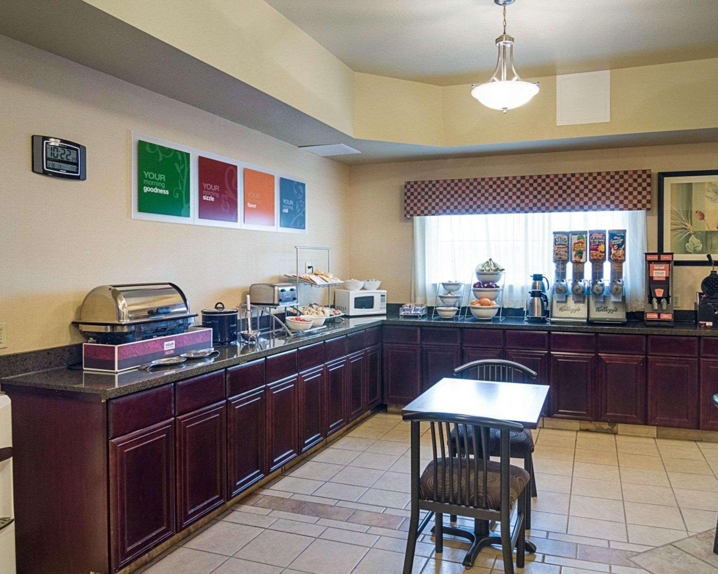 Comfort Inn I-20 Midland Stanton Esterno foto
