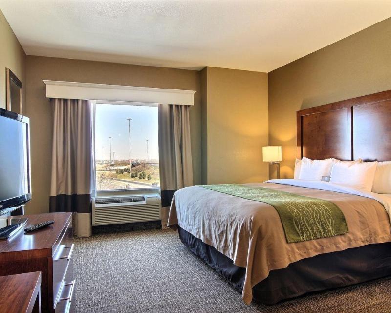 Comfort Inn I-20 Midland Stanton Esterno foto