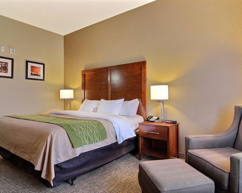 Comfort Inn I-20 Midland Stanton Esterno foto